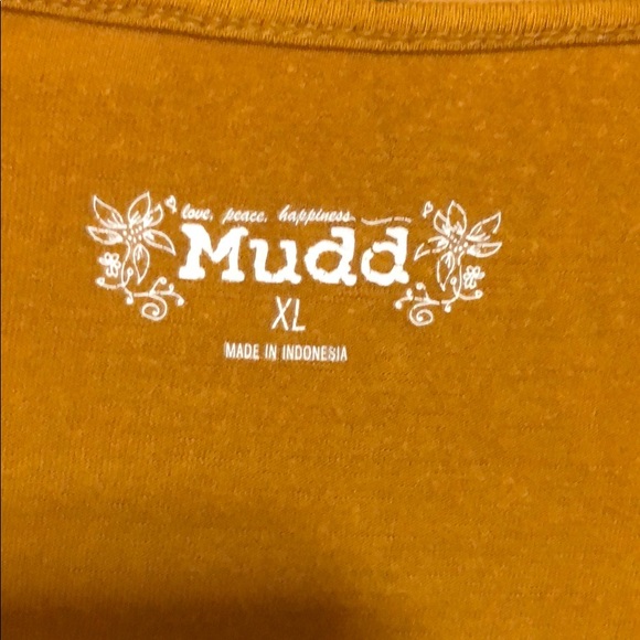 Mudd v-neck size XL mustard color - Picture 2 of 3